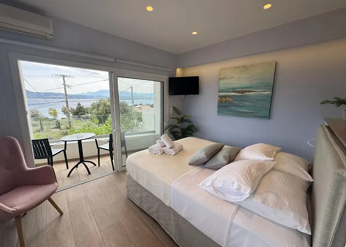 Eleftherias Suites - Near Beach Apartments